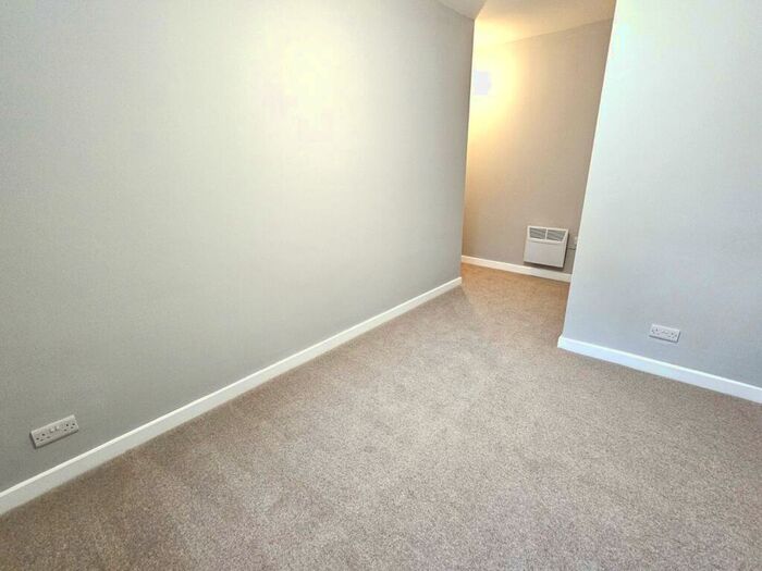 2 Bedroom Flat To Rent In Gravelly Hill, Birmingham, West Midlands, B23