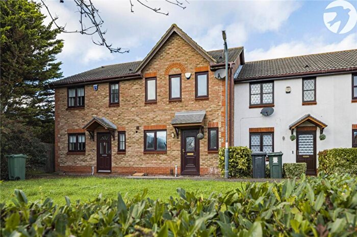 3 Bedroom Terraced House For Sale In Foord Close, Darenth Village Park, Dartford, Kent, DA2