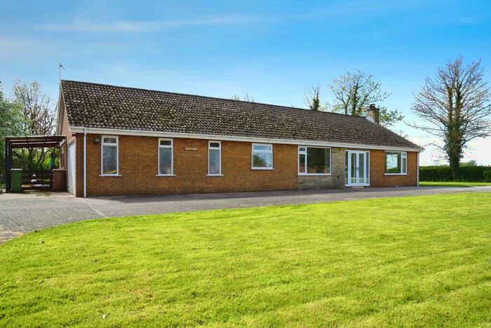 4 Bedroom Detached Bungalow For Sale In Whites Close Lane, Lelley, Hull, HU12
