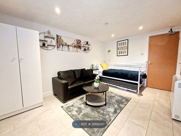 Studio To Rent In Birch Polygon, Manchester, M14