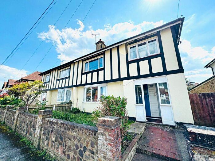 1 Bedroom Flat To Rent In Shelley Road, Aldwick, PO21