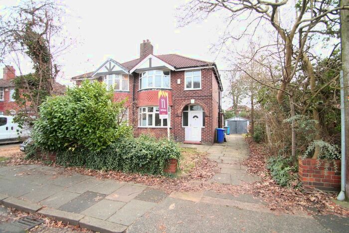 3 Bedroom Semi-Detached House To Rent In Woodlands Drive, Brooklands, Sale, M33