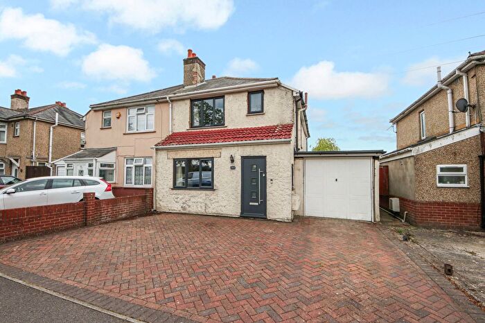 3 Bedroom Semi Detached House For Sale In Sholing Road, Itchen, SO19