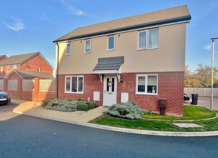 3 Bedroom Detached House For Sale In Turret Avenue, Warblington, PO9