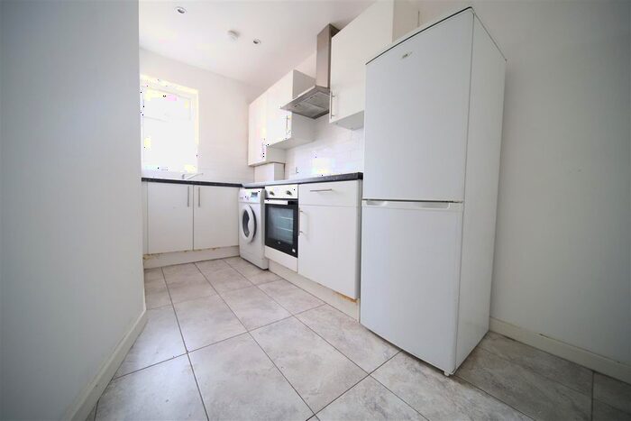 1 Bedroom Flat To Rent In Seven Sisters Road, London, N4
