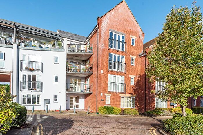 2 Bedroom Apartment To Rent In Wantage, Oxfordshire, OX12