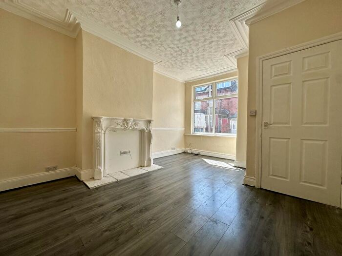 4 Bedroom Terraced House To Rent In Bellbrooke Place, Leeds, LS9