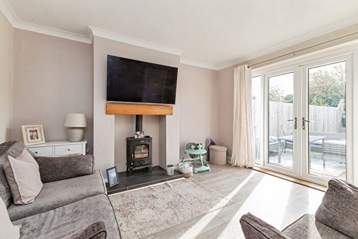 3 Bedroom Semi-detached House For Sale In Middlebank Road, Ormesby, Middlesbrough, TS7
