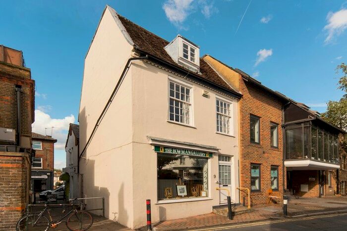 2 Bedroom Flat To Rent In Worple Way, Richmond, TW10