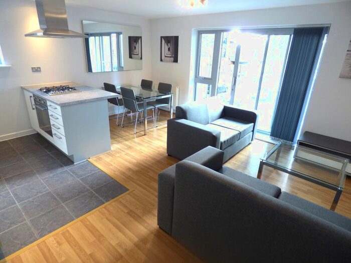 2 Bedroom Flat To Rent In Ellison Apartments, Merchant Street, Bow, E3