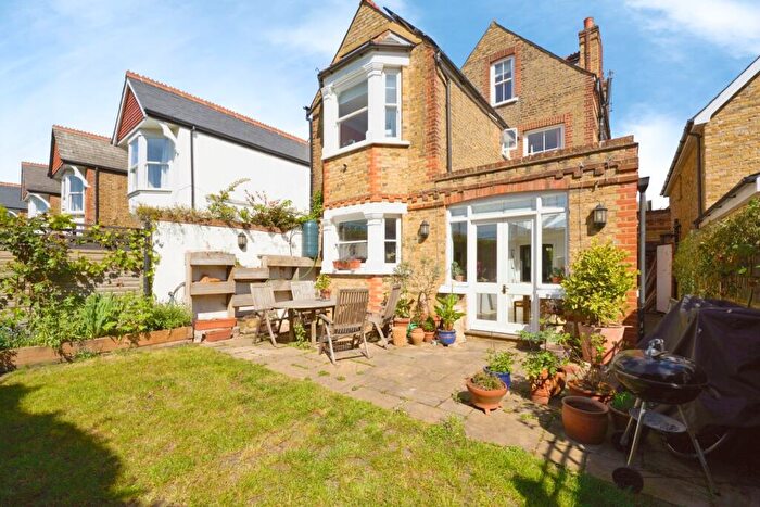 5 Bedroom Detached House For Sale In Minerva Road, Kingston Upon Thames, KT1