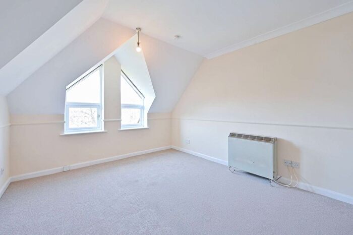 2 Bedroom Flat To Rent In The Gables, North Orbital Road, Watford, Watford, WD25