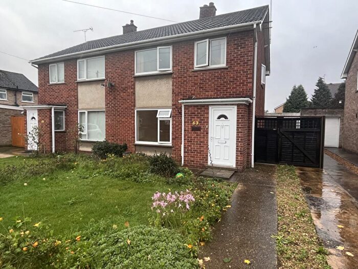 3 Bedroom Semi-Detached House To Rent In Glenton Street, Peterborough, PE1