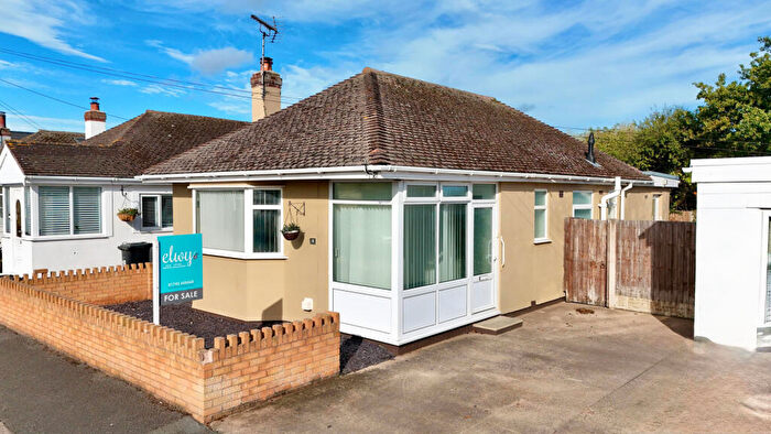 2 Bedroom Bungalow For Sale In Langford Drive, Kinmel Bay, LL18