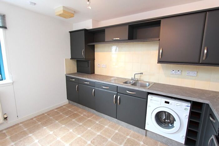 3 Bedroom Flat To Rent In Tower Place, The Shore, Edinburgh, EH6