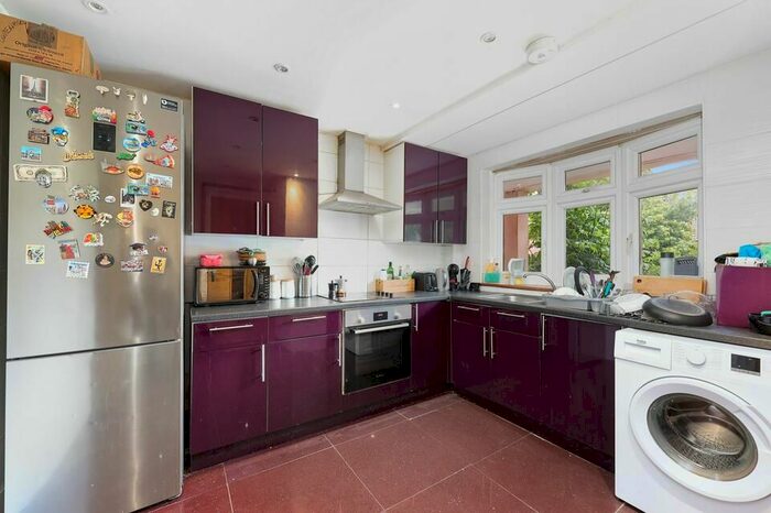 5 Bedroom Flat To Rent In Malmesbury Road, London, E3