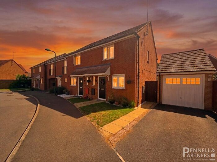 2 Bedroom End Of Terrace House For Sale In Skye Close, Alwalton, Peterborough, PE2