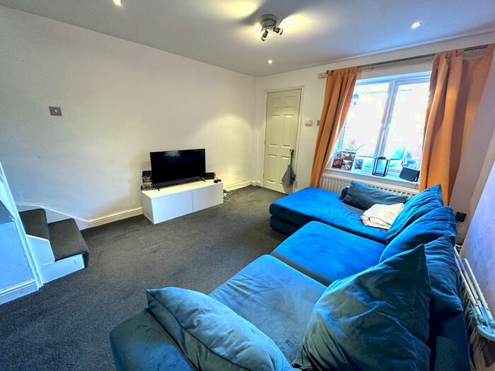 2 Bedroom Terraced House To Rent In Richmond Close, Morley, Leeds, LS27