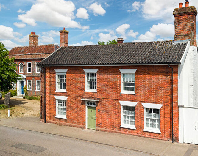 4 Bedroom Link Detached House For Sale In Lambseth Street, Eye, IP23