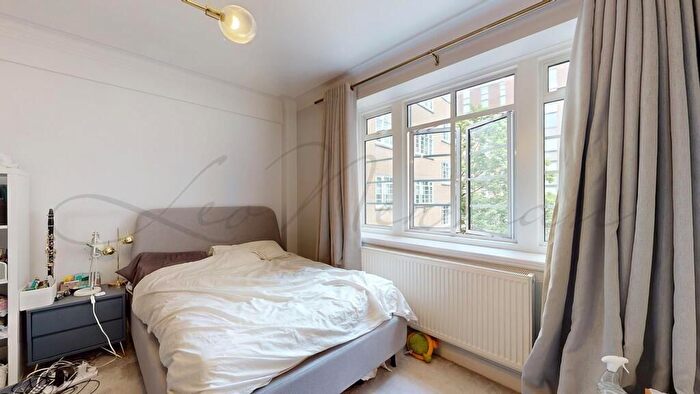 Studio To Rent In Vicarage Gate, London, W8