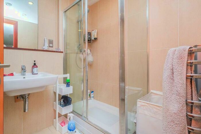 2 Bedroom Apartment To Rent In St. Pauls Square, Liverpool, Merseyside, L3