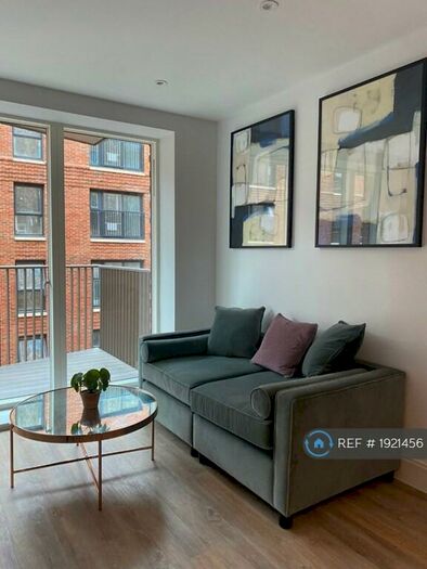 1 Bedroom Flat To Rent In Darjeeling House, Slough, SL1