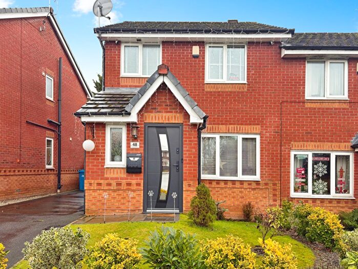 3 Bedroom Semi-Detached House For Sale In Petticoat Lane, Ince, Wigan, WN2