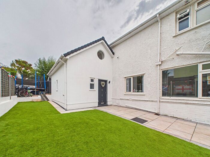 5 Bedroom Semi Detached Bungalow For Sale In Knapp Park Road, Paignton, TQ4