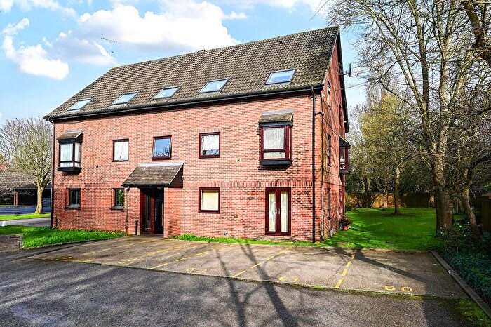 Studio For Sale In Staines, Surrey, TW18