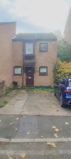 1 Bedroom End Of Terrace House For Sale In Love Lane, Mitcham, CR4