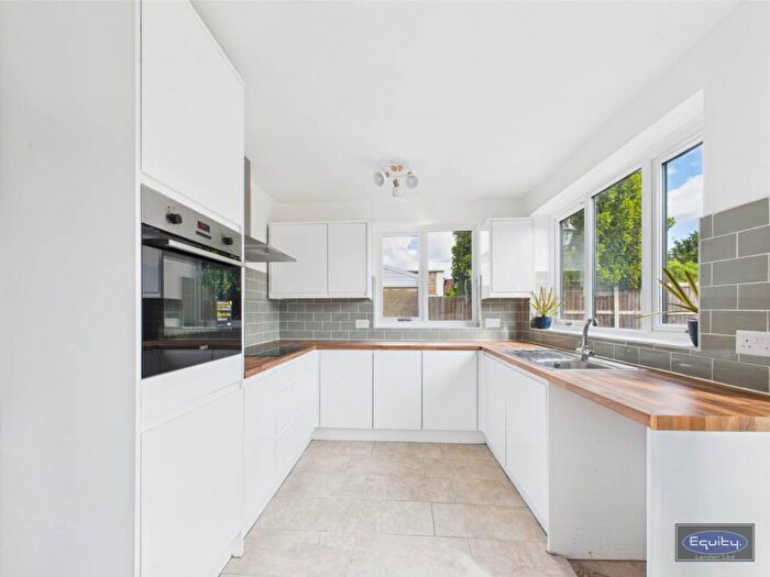 4 Bedroom House To Rent In Tidford Road, Welling, Kent, DA16