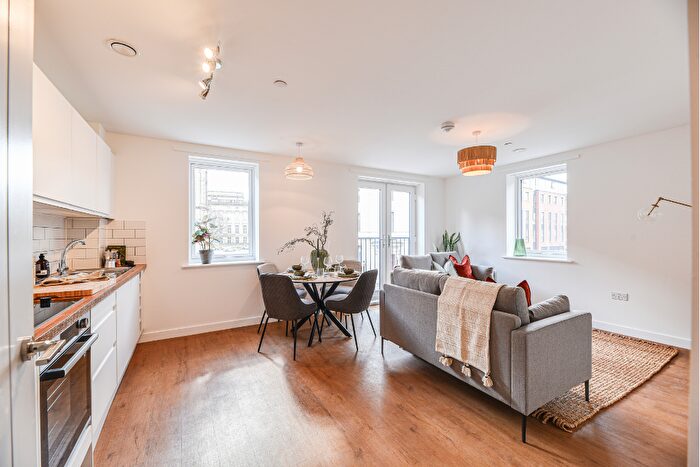 2 Bedroom Apartment To Rent In Central Street, Bolton, Greater Manchester, BL1