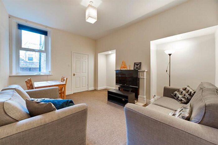 2 Bedroom Flat To Rent In £pppw - Ashleigh Grove, West Jesmond, NE2