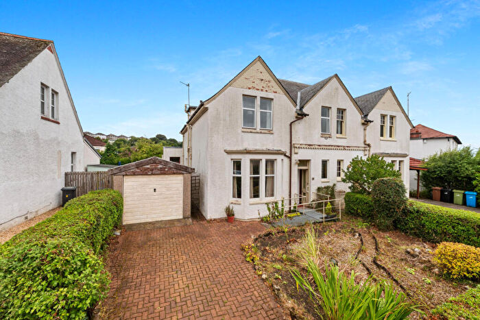 4 Bedroom Semi-Detached House For Sale In Stewart Drive, Clarkston, Glasgow, G76