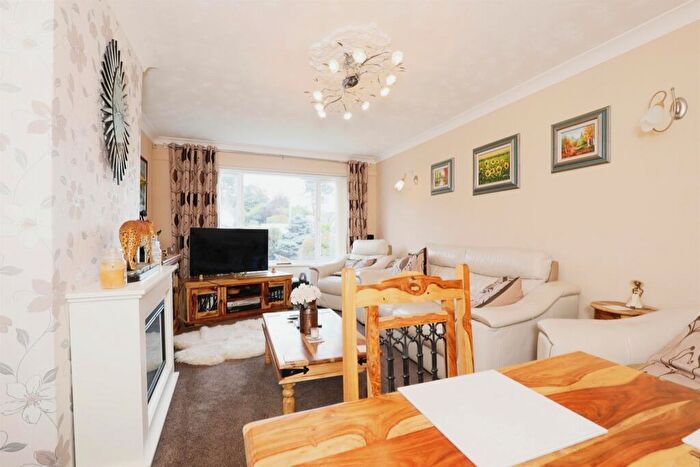 2 Bedroom Detached Bungalow For Sale In Forest Rise, Warsop, Mansfield, NG20