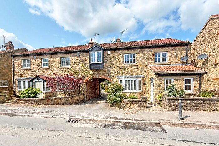 3 Bedroom Semi-detached House For Sale In Main Street, Scotton, HG5