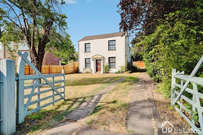 3 Bedroom Detached House For Sale In Lentons Lane, Aldermans Green, Coventry, CV2