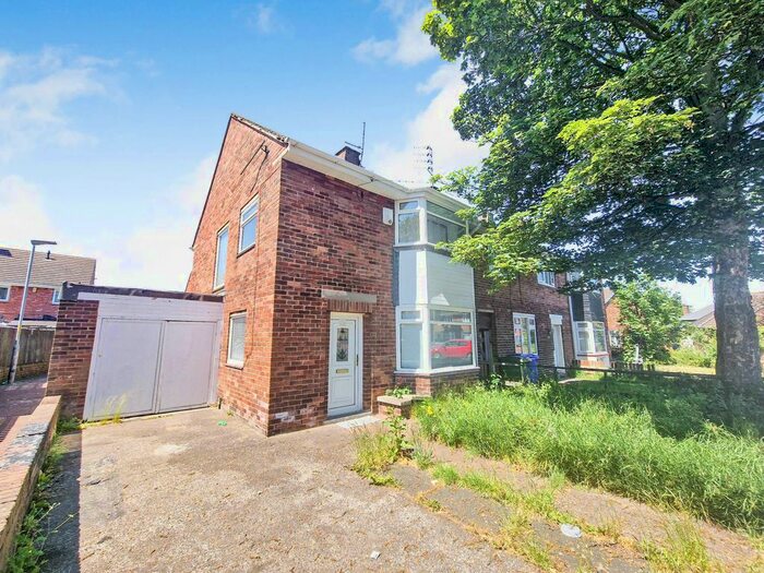 3 Bedroom Semi-Detached House To Rent In Lindsay Avenue, Blyth, NE24