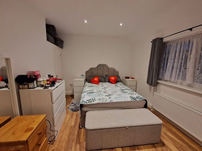2 Bedroom Terraced House To Rent In Comyns Road, Dagenham, RM9