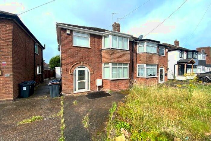 3 Bedroom Property To Rent In Newcroft Grove, Birmingham, B26