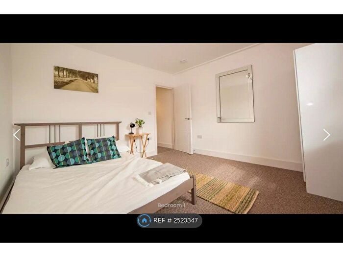 2 Bedroom Flat To Rent In St Johns Avenue, London, NW10