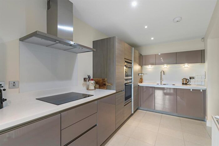 2 Bedroom Apartment For Sale In Ben Rhydding Drive, Ilkley, LS29