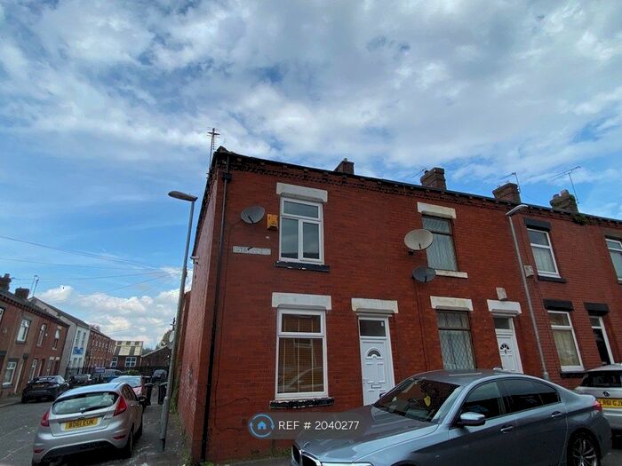 2 Bedroom Terraced House To Rent In Staley Street, Oldham, OL4