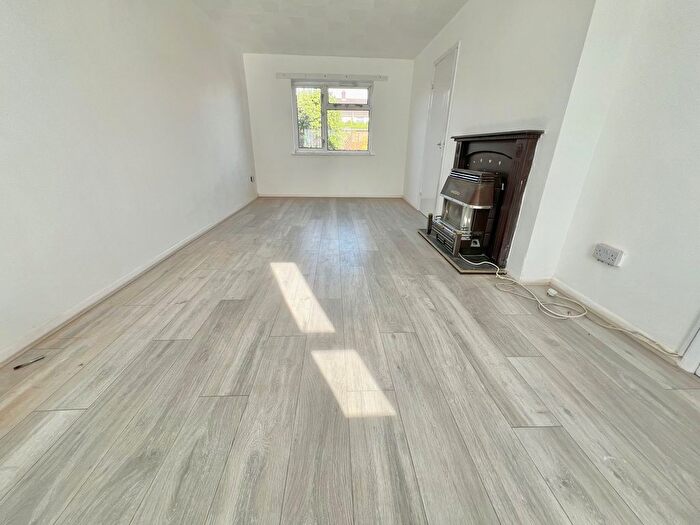 2 Bedroom Semi-Detached House To Rent In Attlee Road, WS2