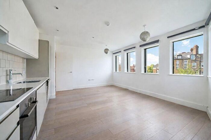 1 Bedroom Flat To Rent In Osborn House, London, SE3