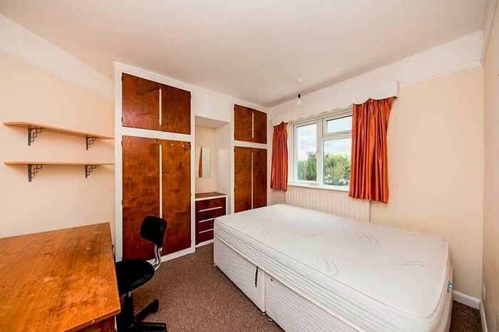 1 Bedroom Semi-Detached House To Rent In Mandeville Road, Canterbury, CT2