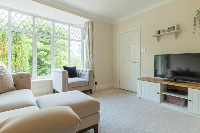3 Bedroom Semi-Detached House For Sale In Wall Hill Road, Dobcross, Saddleworth, OL3