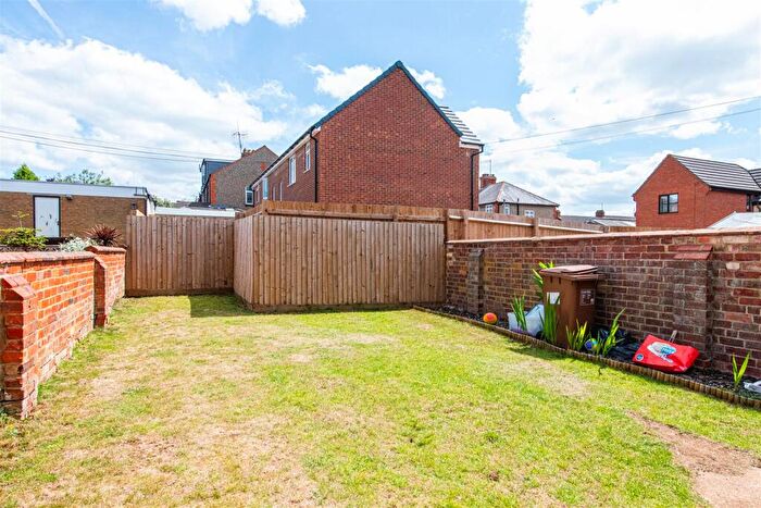 3 Bedroom End Of Terrace House For Sale In Kettering Road, Northampton, NN2