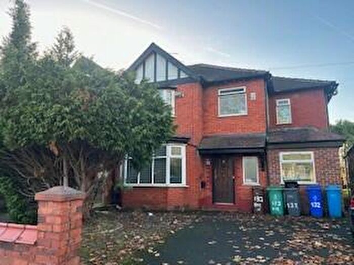 5 Bedroom Semi-Detached House To Rent In Birchfields Road, Fallowfield, Manchester, M14