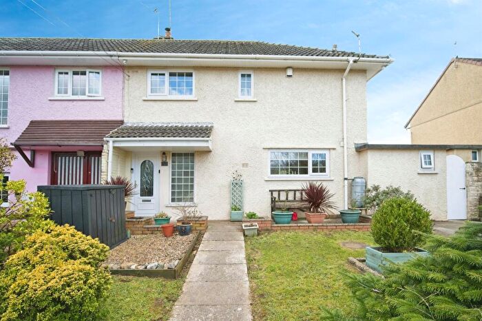 3 Bedroom Semi-Detached House For Sale In Heol-Y-Nant, Bridgend, CF31